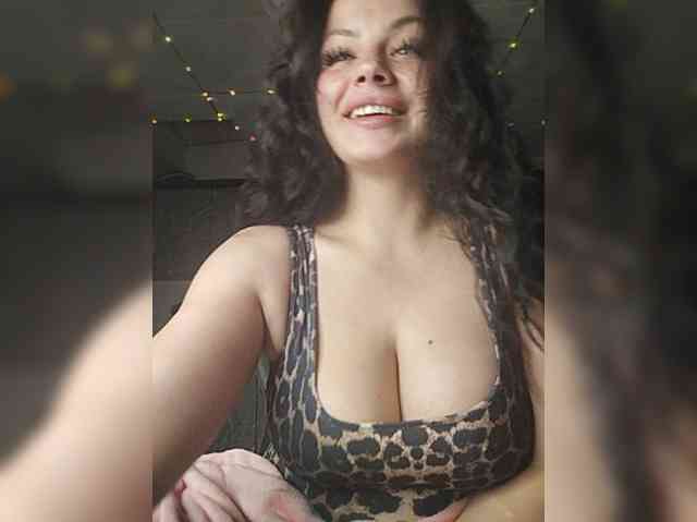 Sweet-Candy88 webcam