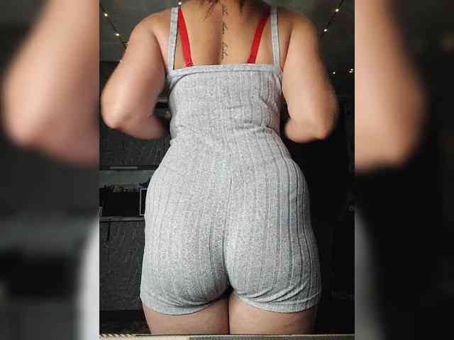 Sweet-Candy88 webcam