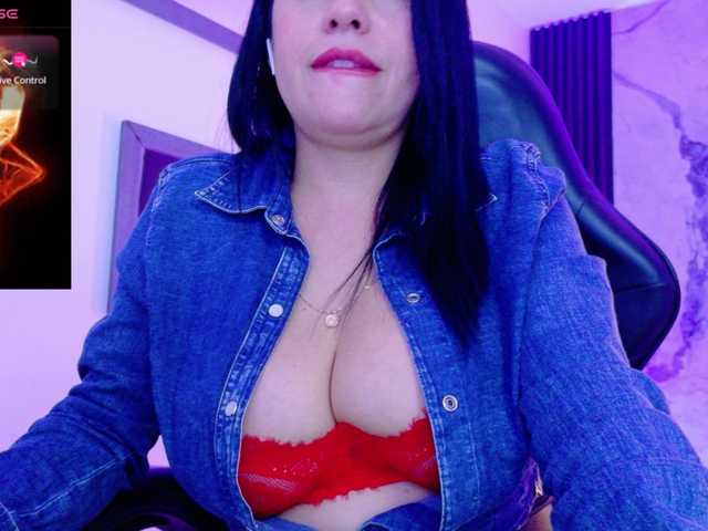 pamelajackson live cam on BongaCams