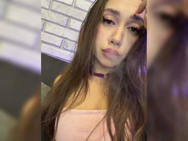 Jade8887 live cam on BongaCams