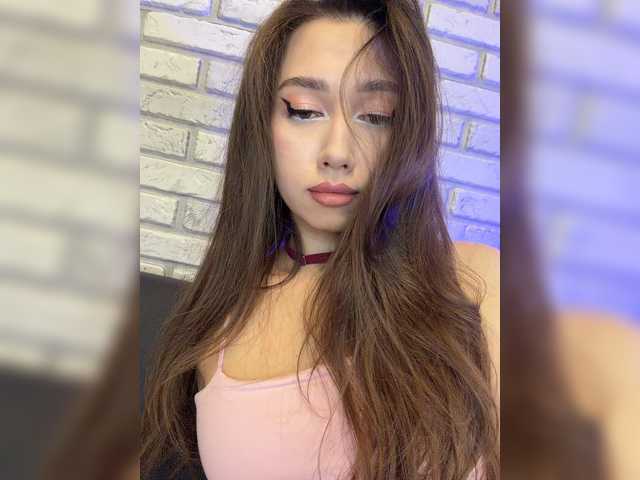 Jade8887 live cam on BongaCams
