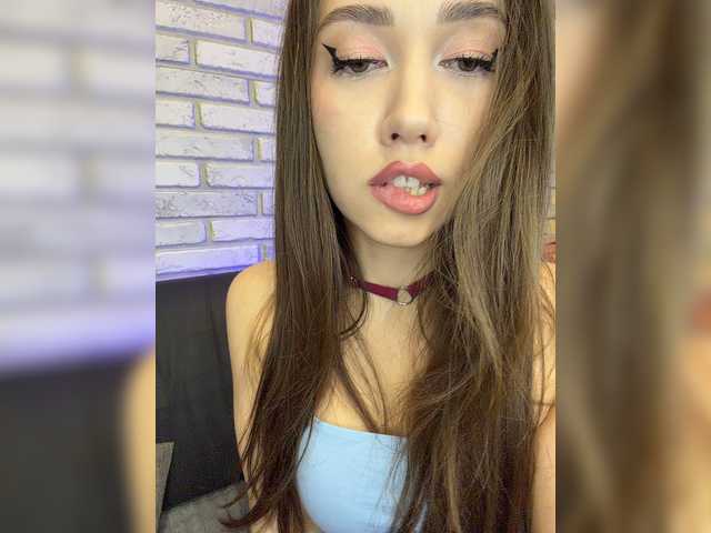 Jade8887 live cam on BongaCams