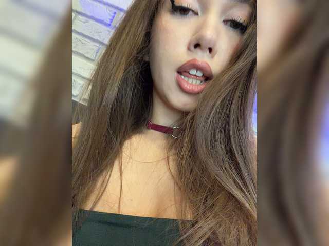 Jade8887 live cam on BongaCams