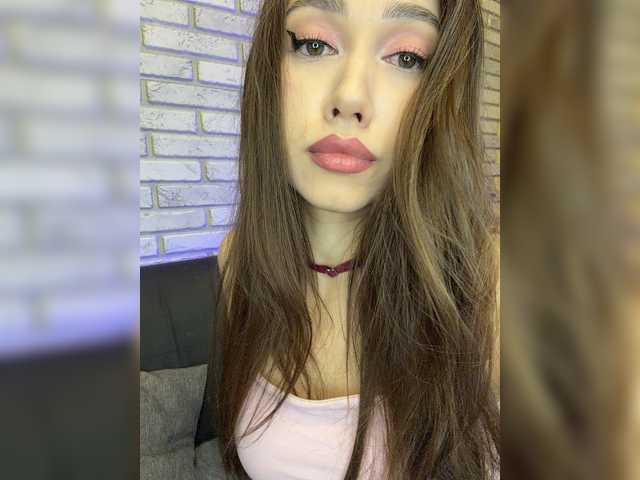 Jade8887 live cam on BongaCams