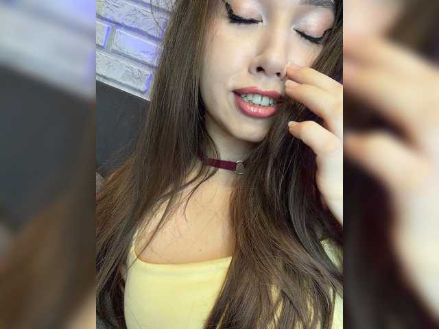 Jade8887 live cam on BongaCams