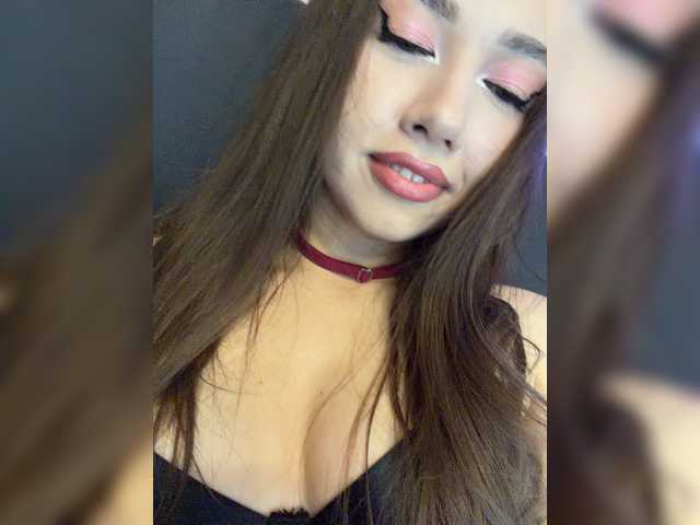 Jade8887 live cam on BongaCams