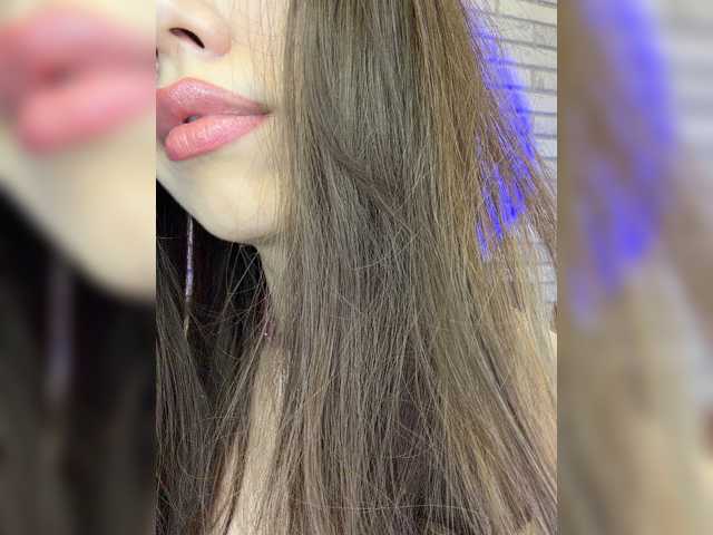 Jade8887 live cam on BongaCams