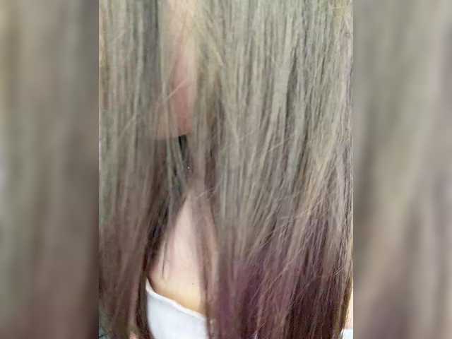 Jade8887's BongaCams show and profile