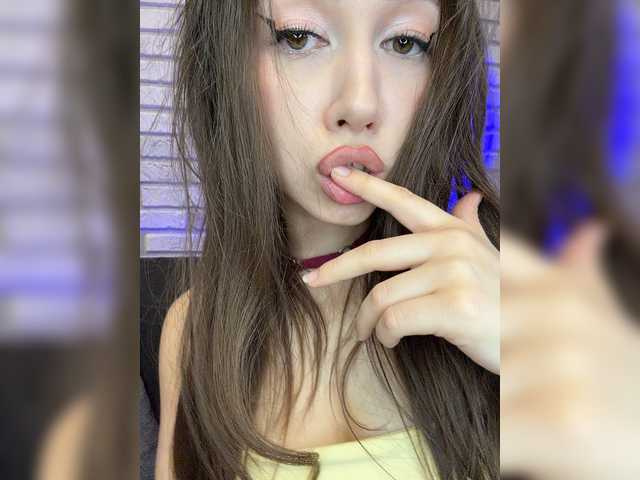 Jade8887 live cam on BongaCams
