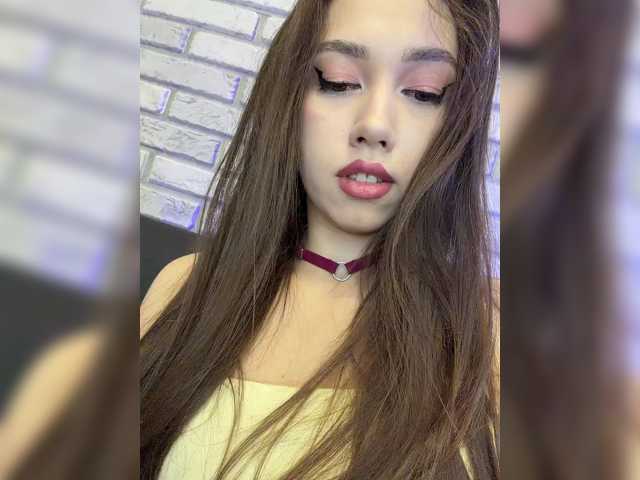 Jade8887 live cam on BongaCams