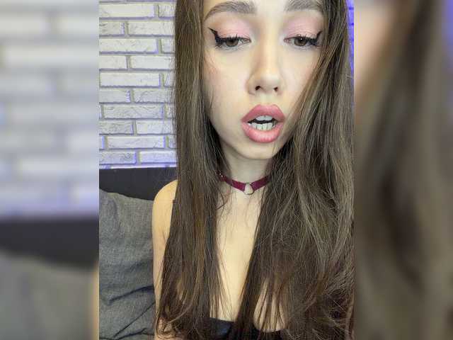 Jade8887 live cam on BongaCams