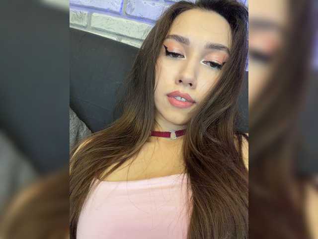 Jade8887 live cam on BongaCams