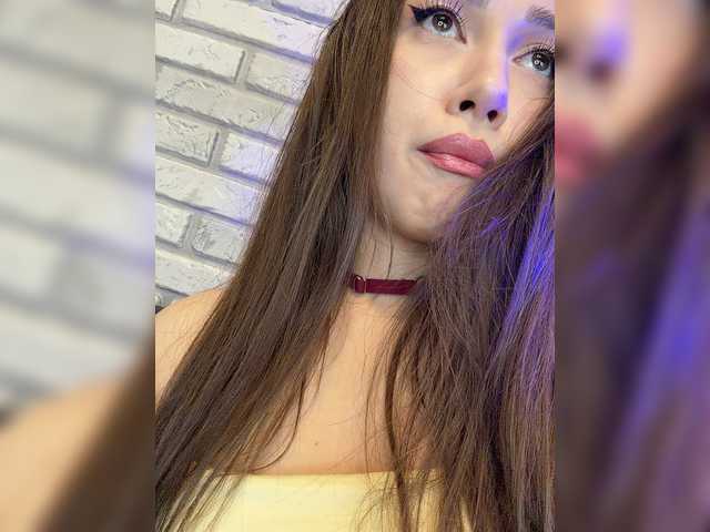 Jade8887 live cam on BongaCams