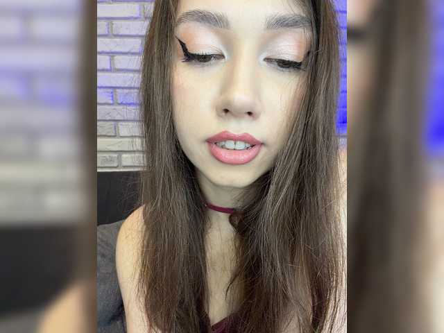 Jade8887 live cam on BongaCams