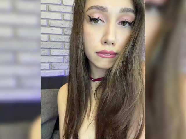 Jade8887 live cam on BongaCams
