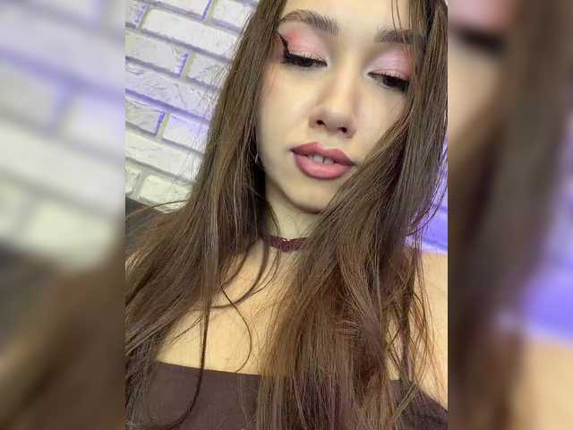 Jade8887 live cam on BongaCams