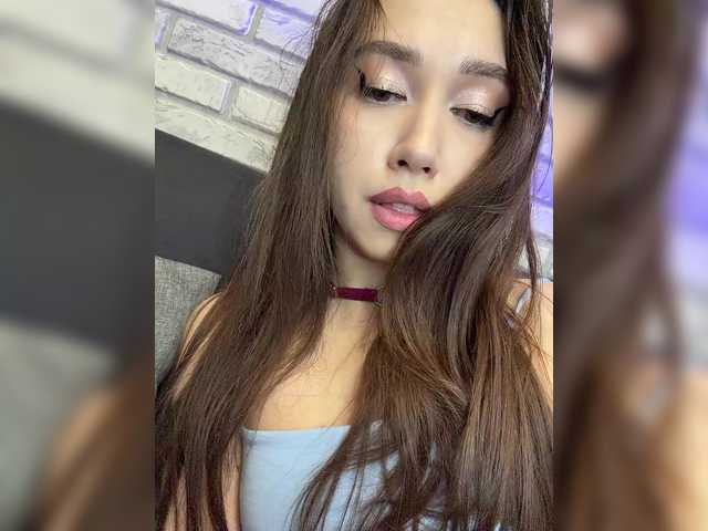 Jade8887 live cam on BongaCams