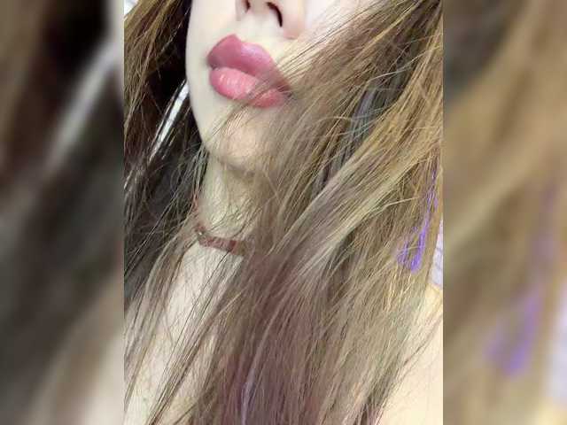 Jade8887 live cam on BongaCams