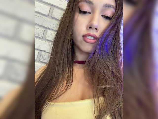 Jade8887 live cam on BongaCams