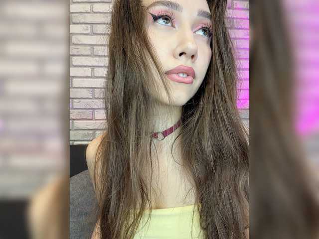 Jade8887 live webcam show