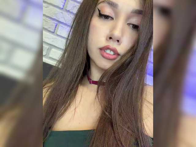 Jade8887's BongaCams show and profile