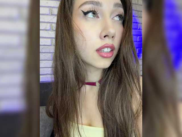 Jade8887 live cam on BongaCams