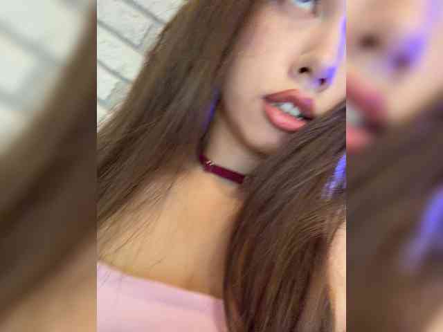 Jade8887 webcam