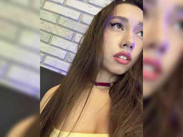 Jade8887 webcam