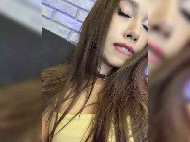 Jade8887 webcam