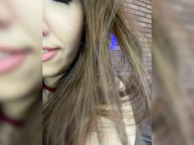 Jade8887 webcam
