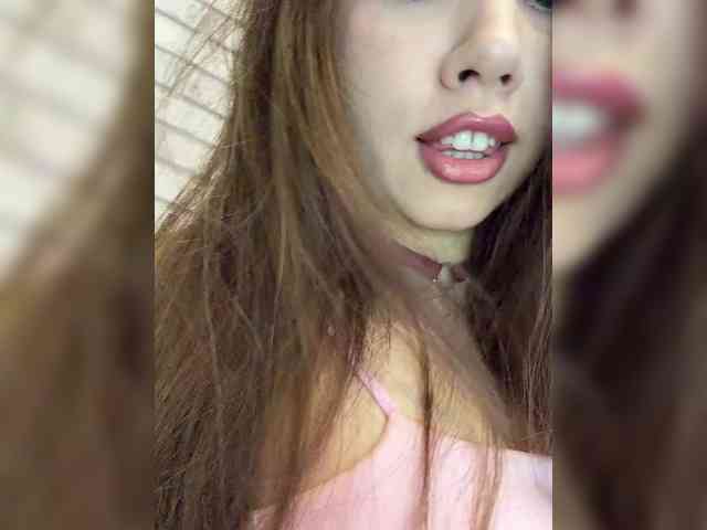 Jade8887 webcam