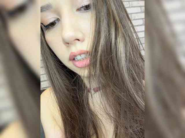 Jade8887 webcam