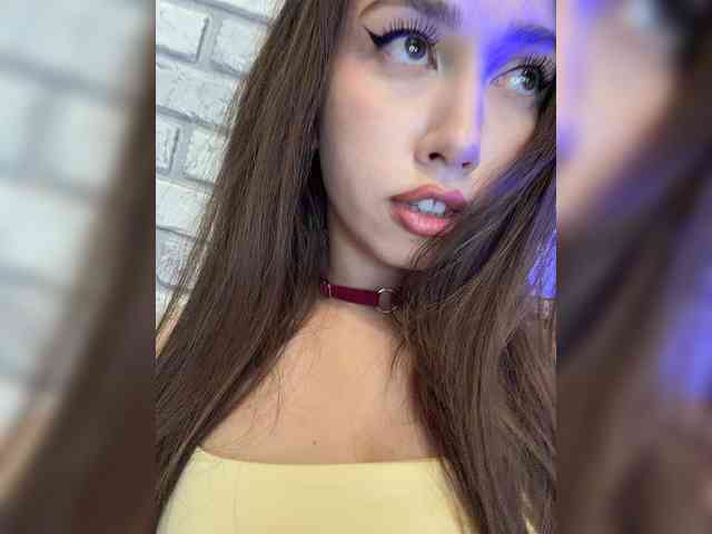 Jade8887 Live Webcam on BongaCams