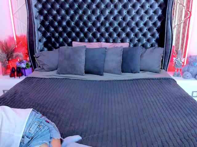 RebecaDiamond webcam