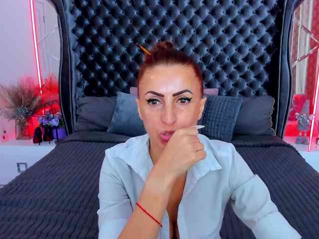 RebecaDiamond webcam