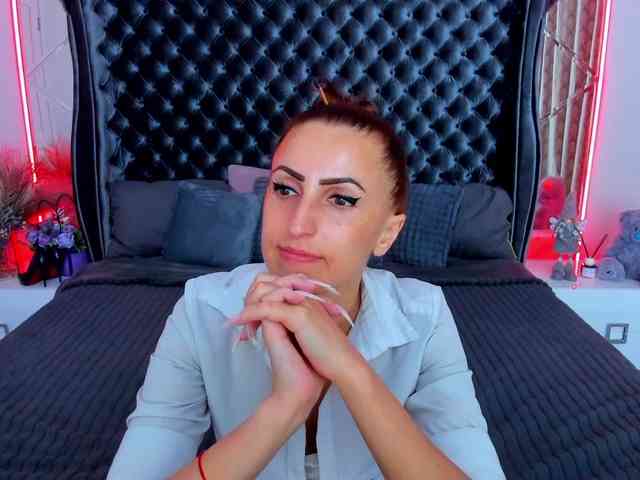 RebecaDiamond webcam