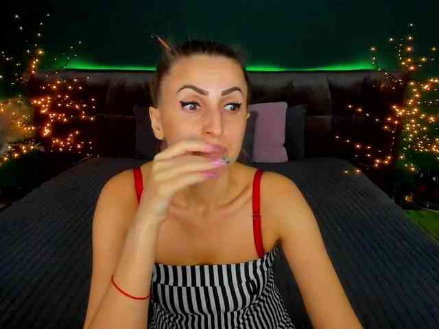 RebecaDiamond bongacams