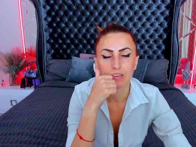 RebecaDiamond webcam