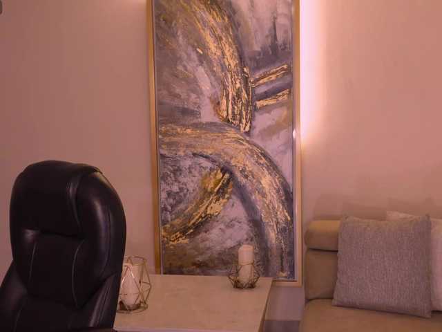 AbellaCroft live webcam show