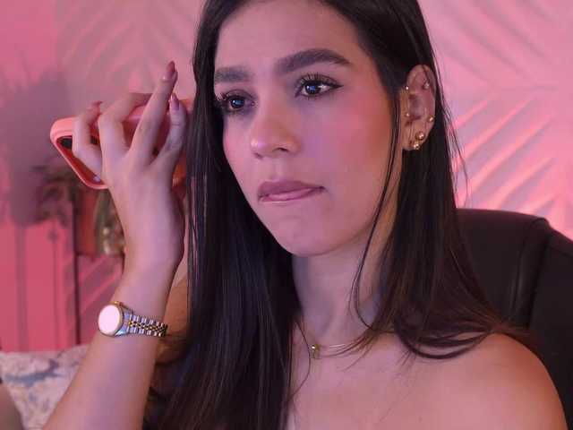 AbellaCroft live cam on BongaCams