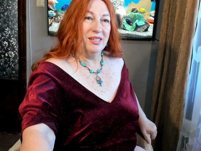 LuckySveta live cam on BongaCams