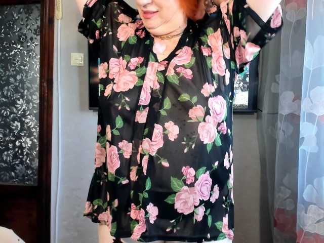 LuckySveta live cam on BongaCams