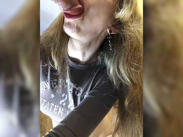 Want_me live cam preview