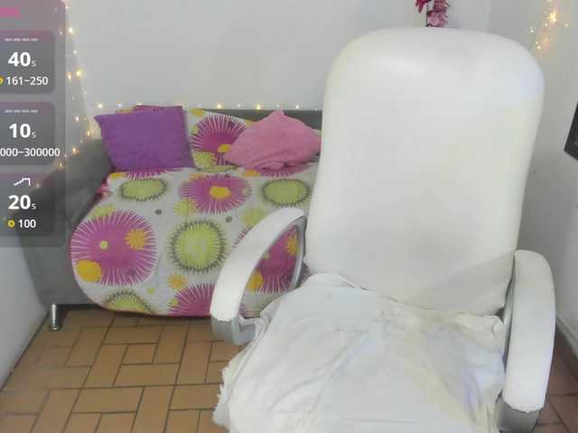 Evil-neighbor — live female cam