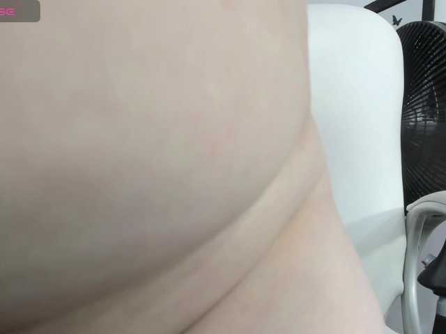 Evil-neighbor live cam on BongaCams