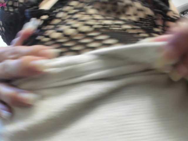 Evil-neighbor's BongaCams show and profile