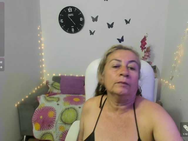 Evil-neighbor live cam on BongaCams
