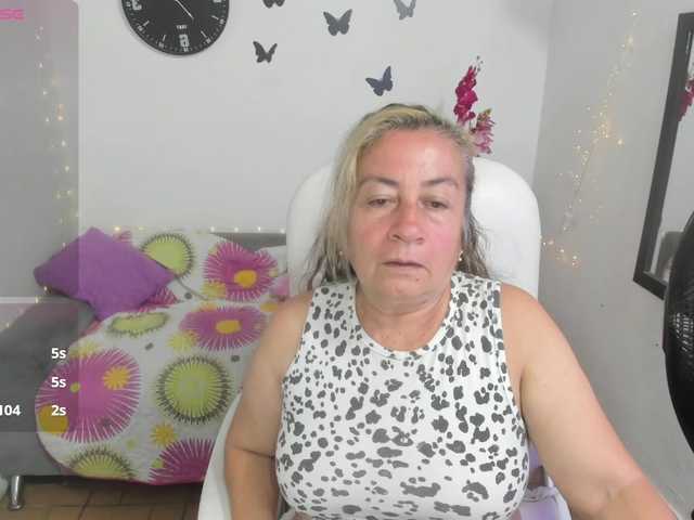 Evil-neighbor live cam on BongaCams