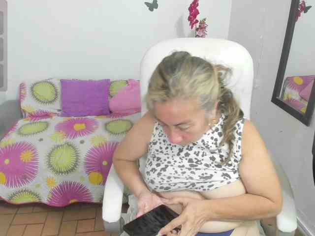 Evil-neighbor's webcam live show