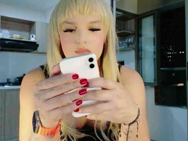 KendallCurkov Sex Cam Show